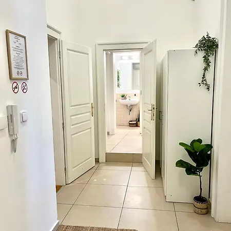 Mia - Old Town, Ac Bratysława